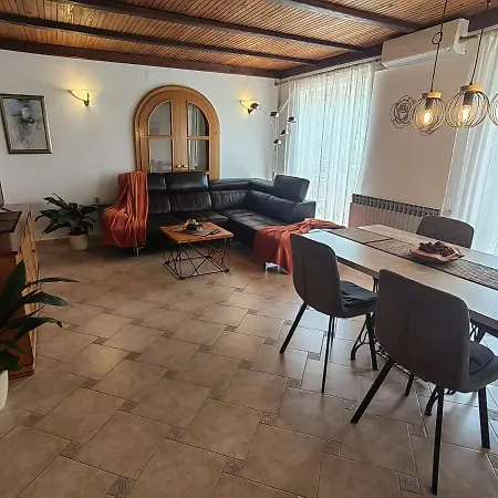 Nela شقة Tribalj (Primorsko-Goranska)